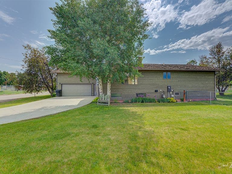 620 Higgins Ave photo 4