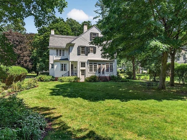 61 Ormsbee Avenue photo 4