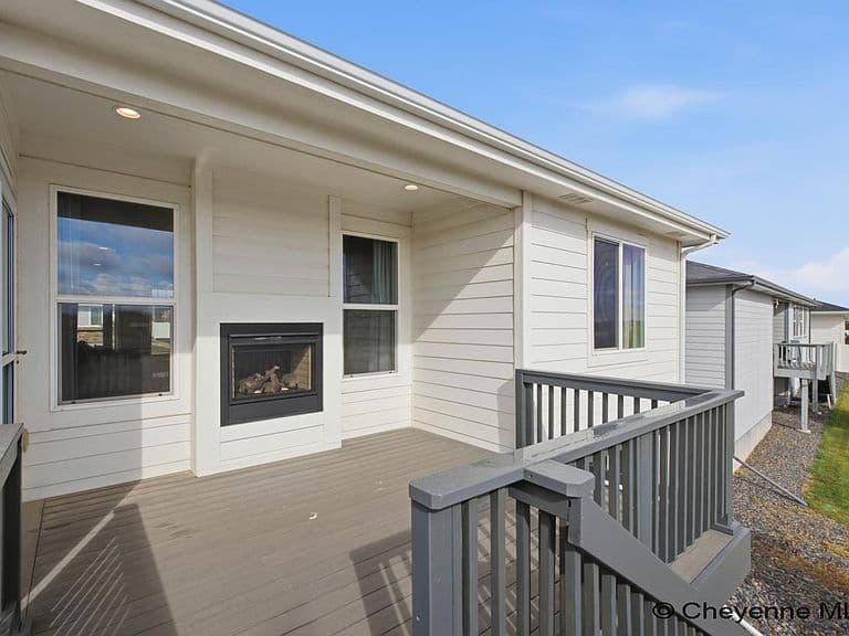 1327 Jack Ln photo 4