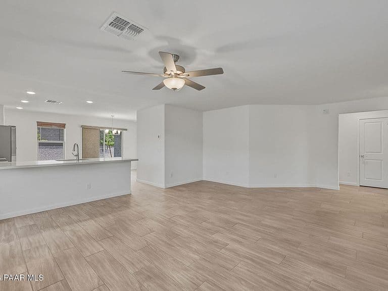 1167 Meta Rd photo 5