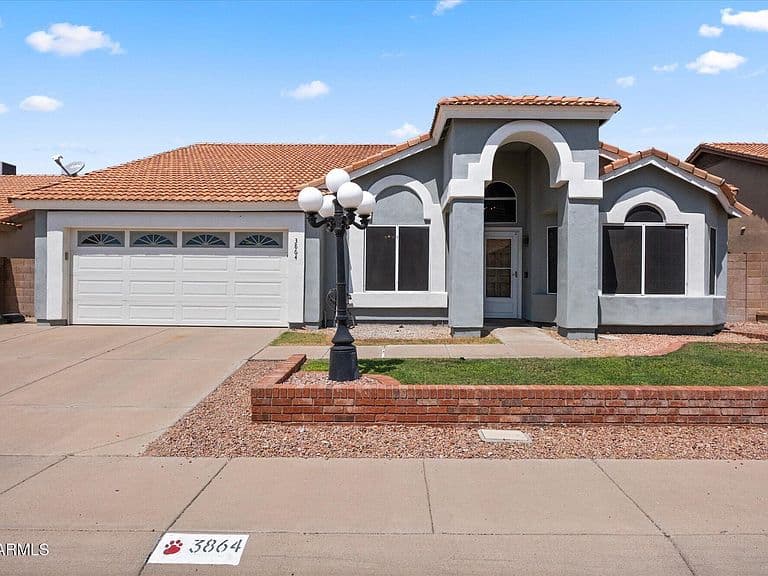 3864 W ALAMEDA Road photo 1