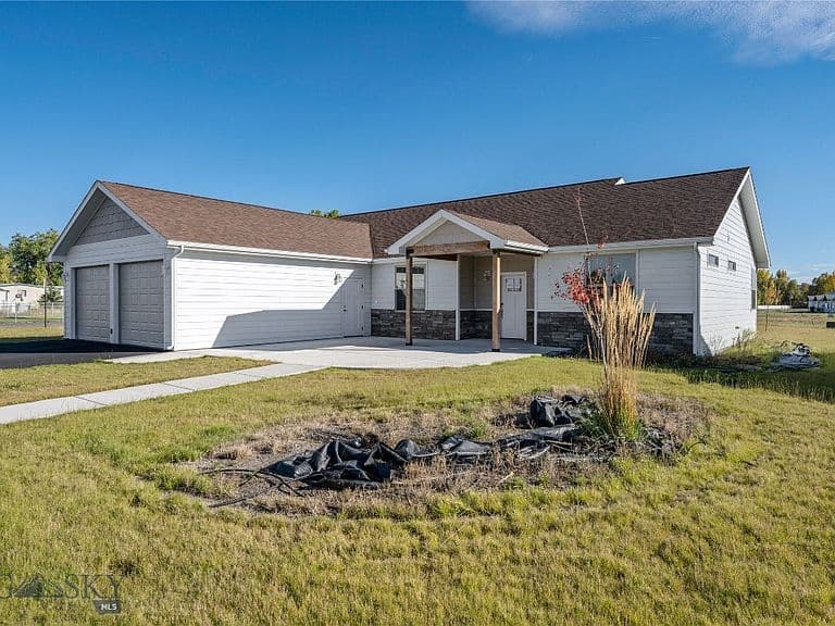 1020 Sagebrush Ln photo 1