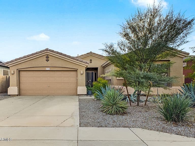 17717 W MANSO Street photo 2