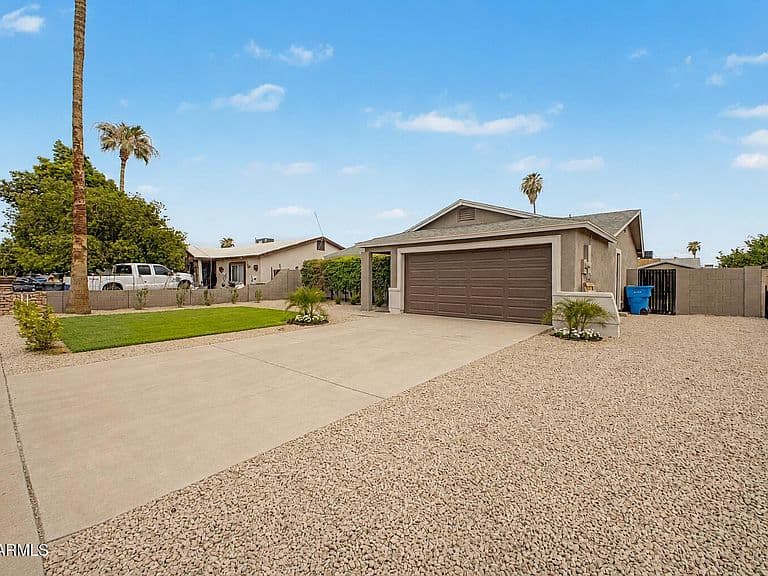 7023 W CYPRESS Street photo 1