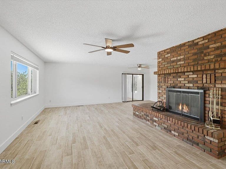 606 N COCHISE Drive photo 3