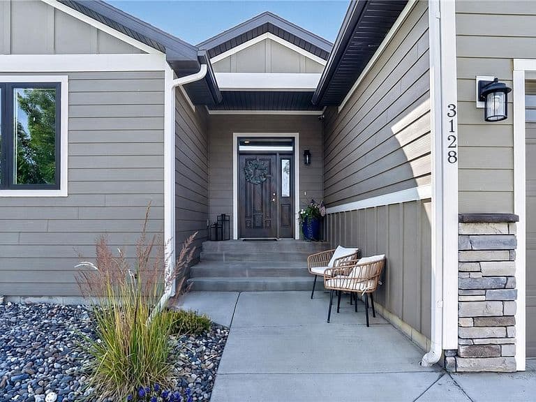 3128 Peregrine Ln photo 2