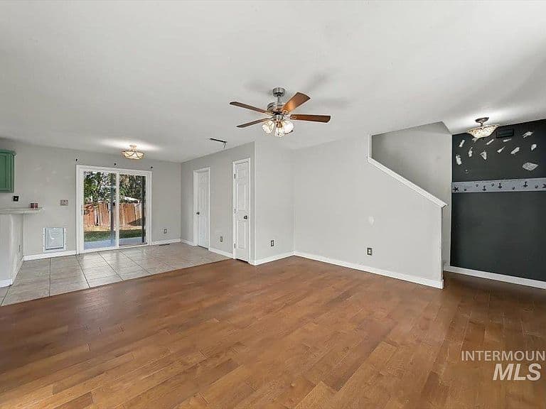 527 N Copper River Dr photo 4