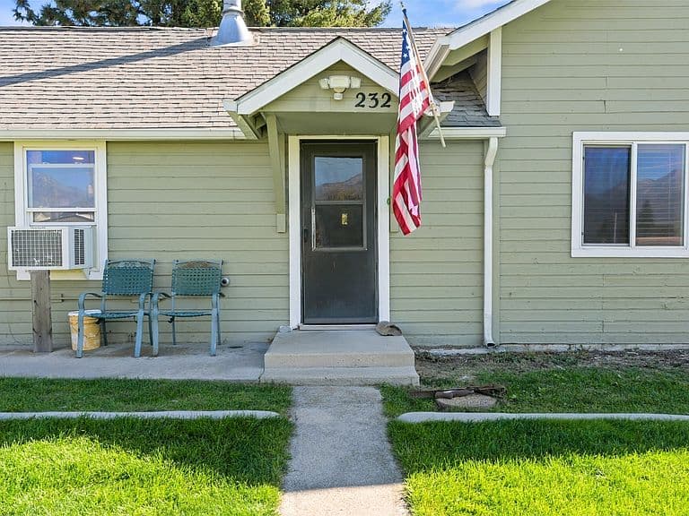 232 Honey Ln photo 1