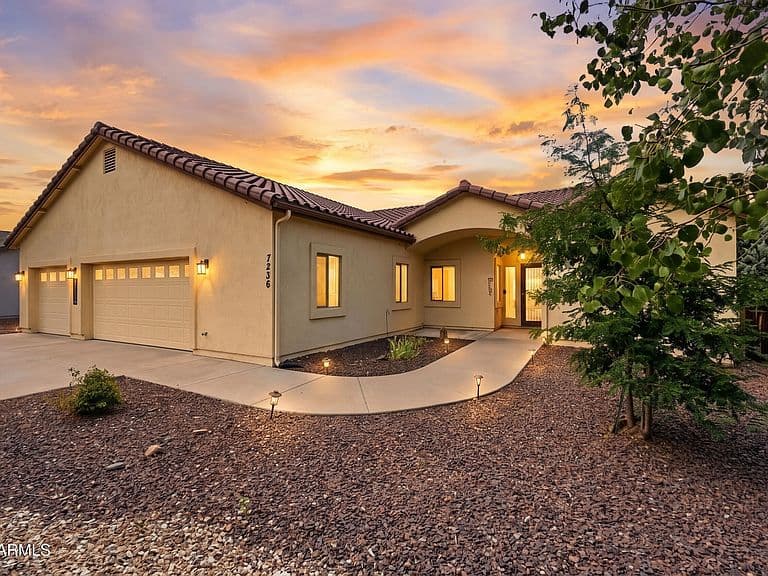 7236 N PINNACLE PASS Drive photo 3