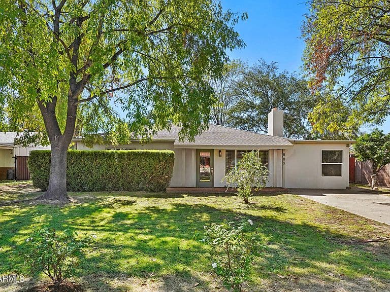 807 E LAMAR Road photo 1