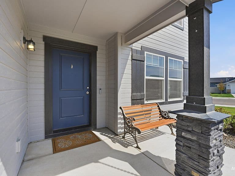 4026 E Hawk Ridge Dr photo 2