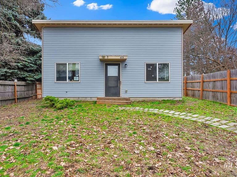4715 W Reeves St photo 2