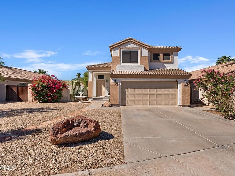 13523 W DESERT FLOWER Drive photo 1