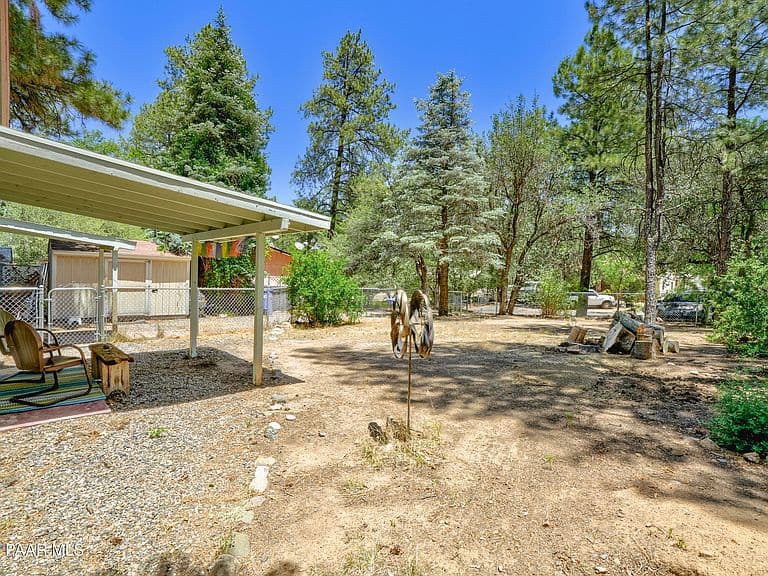 210 Cory Ave photo 4
