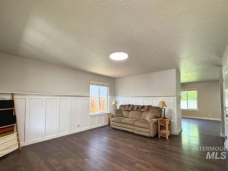 10122 W Shelborne Dr photo 3