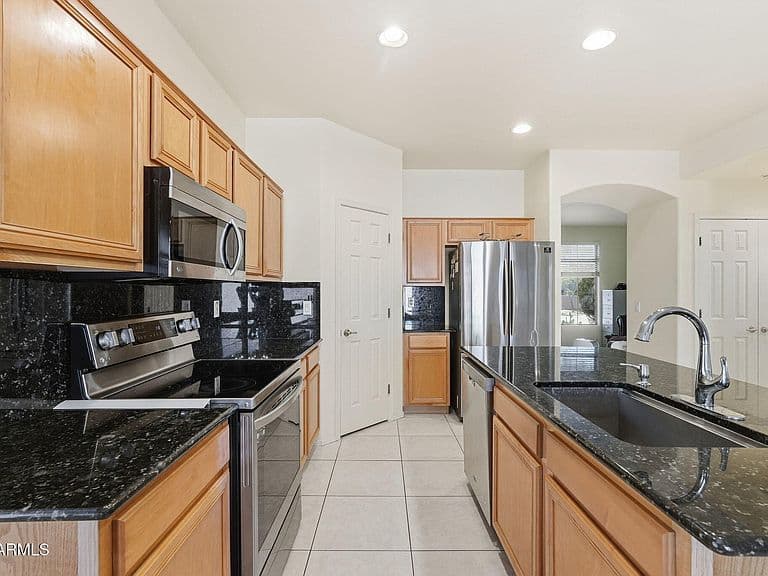 7304 E NORTHRIDGE Circle photo 3