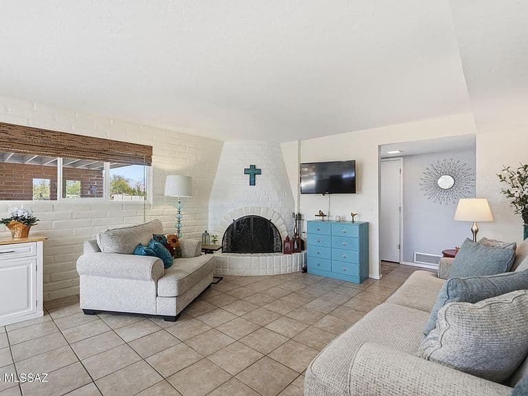 8924 E Old Spanish Trl photo 3