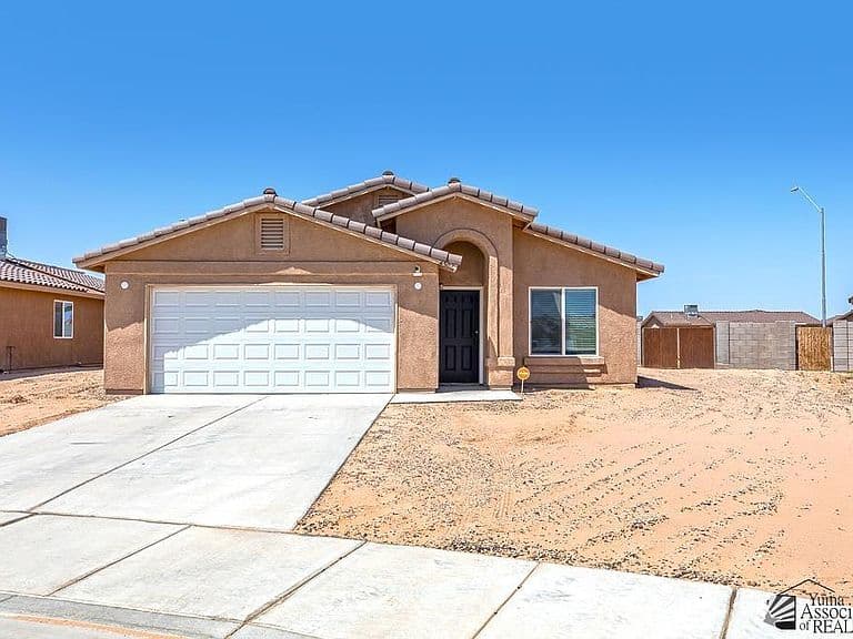 4502 S Sunflower Dr photo 1