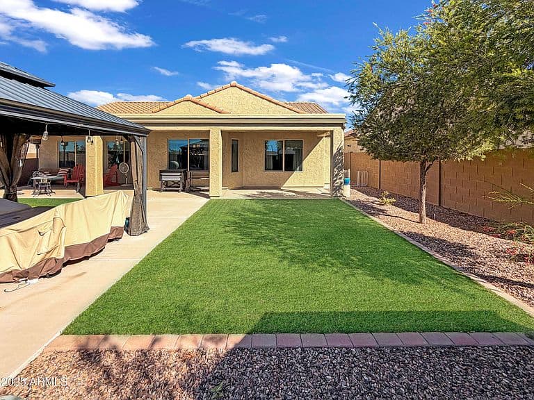 3848 N HUNTINGTON Drive photo 5