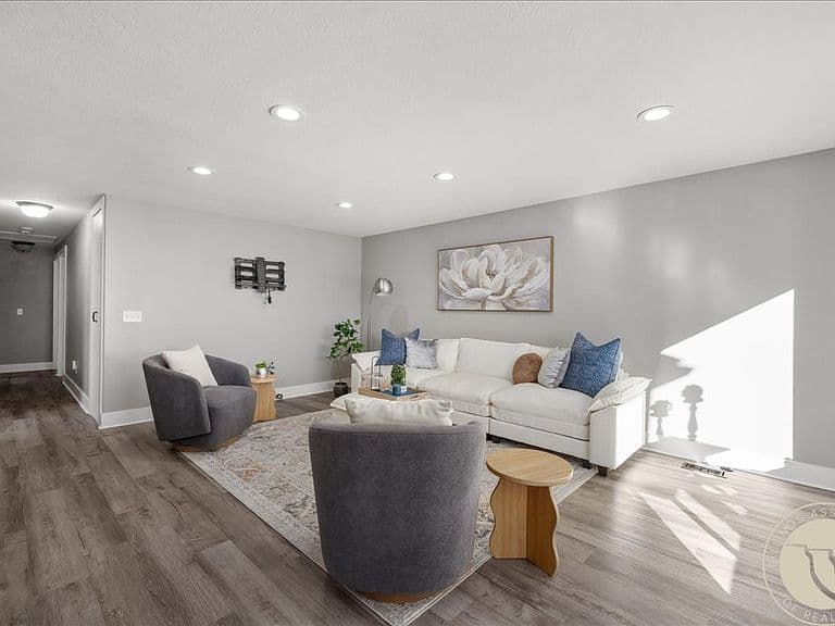 3207 Avenue F photo 4