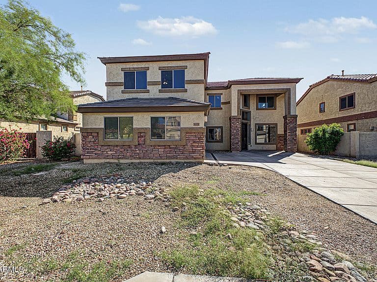 6825 W LYNNE Lane photo 1