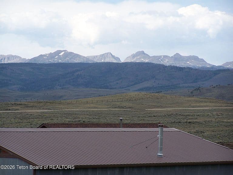 5 E Shoshone Trl photo 1