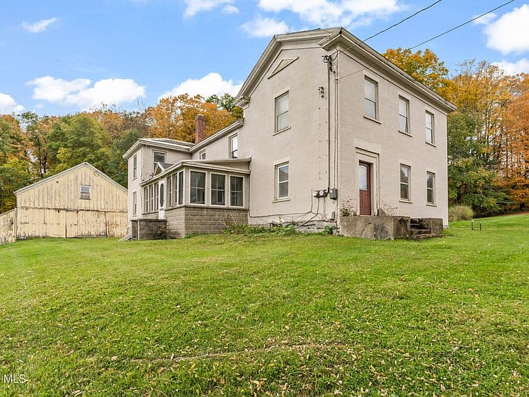 179 Street Road photo 1