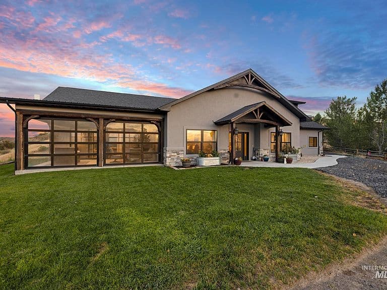 4522 Snake River Mesa Rd photo 2