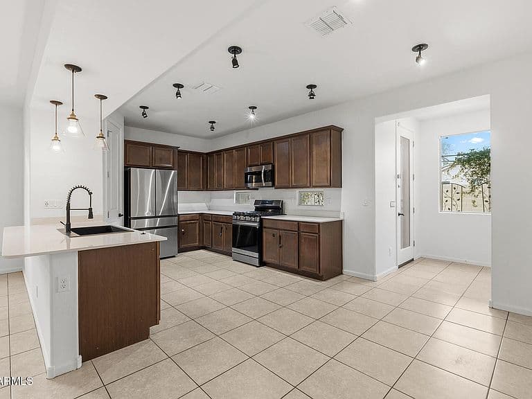 44838 W HORSE MESA Road photo 3