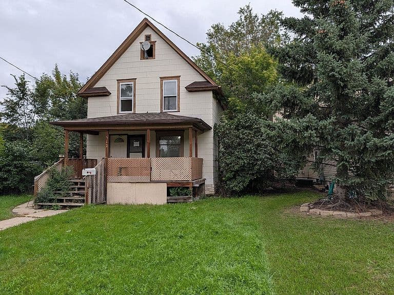 517 9th Ave NE photo 1