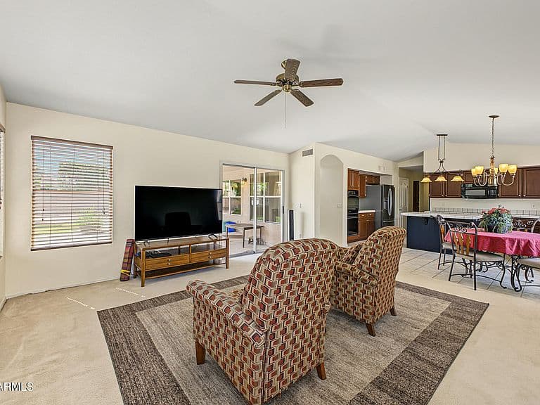 434 W MENDOZA Circle photo 3
