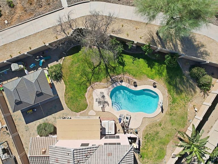 14385 W Verde Ln photo 3