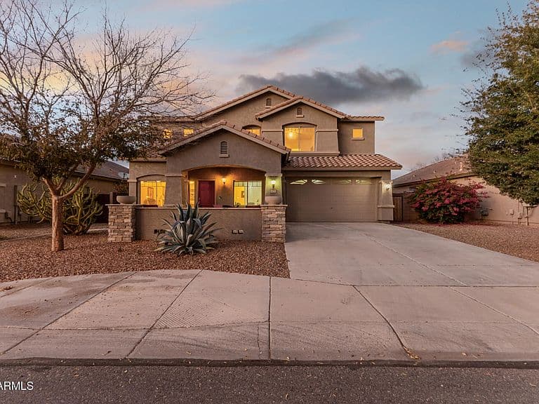 44192 W CANYON CREEK Drive photo 3