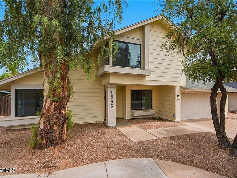 1865 S ASH Circle photo 5