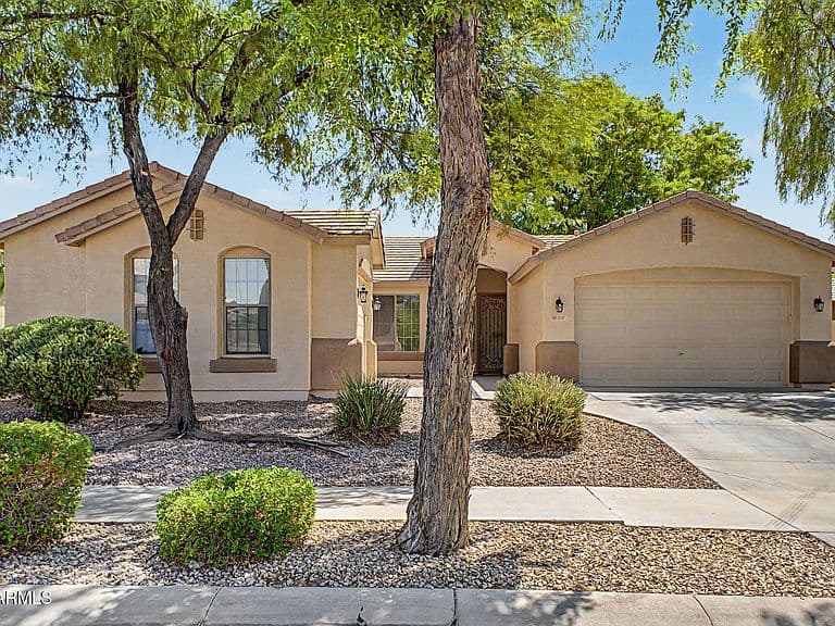 11217 N 157TH Avenue photo 2