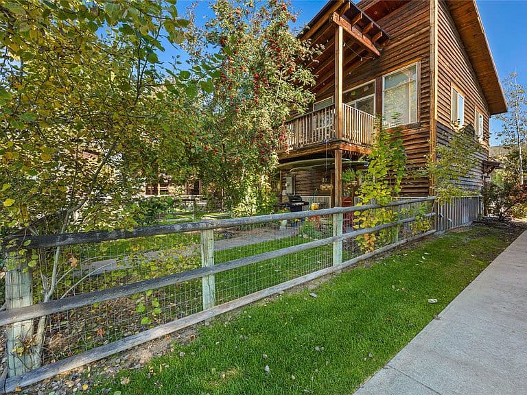 1910 Trail St Unit A photo 3