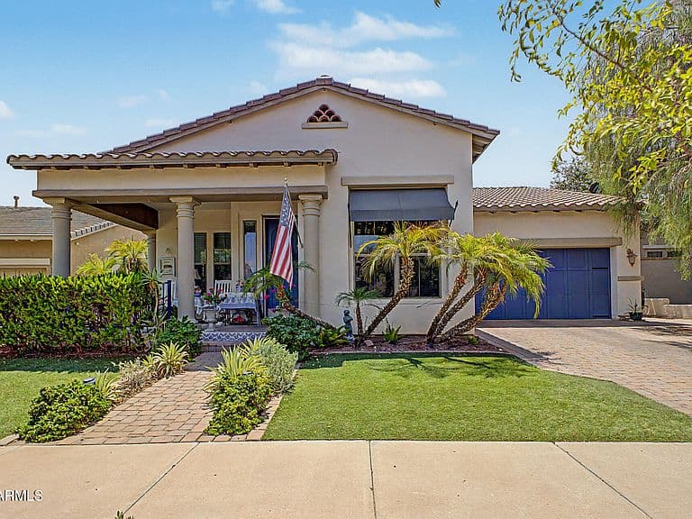3945 N FOUNDER Circle photo 2