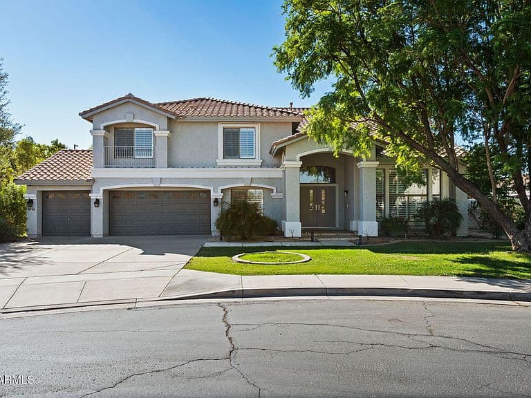 13219 W LUKE Avenue photo 2