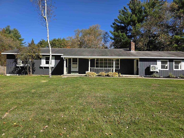 192 Hillside Avenue photo 2