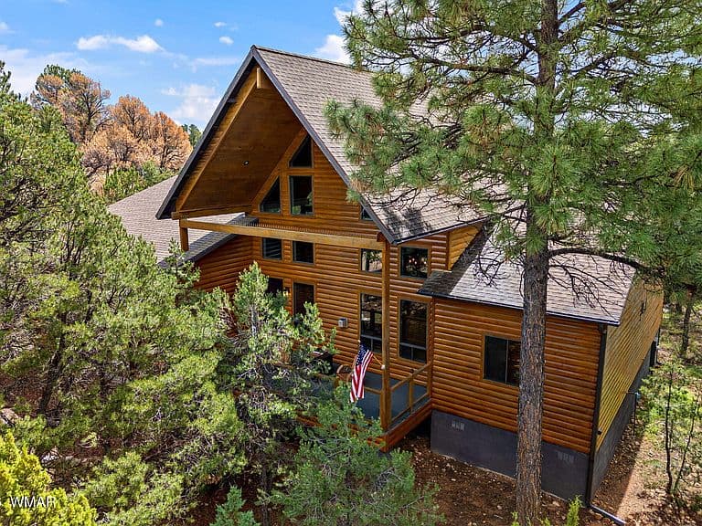 2975 Lookout Ln photo 1