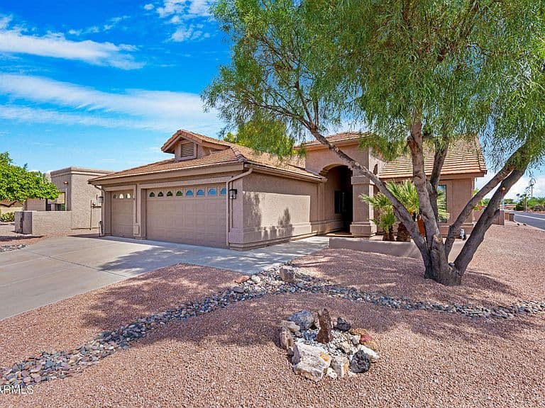 8803 E FAIRWAY Boulevard photo 1