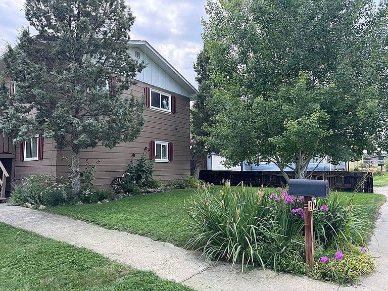 316 Park Ave photo 1