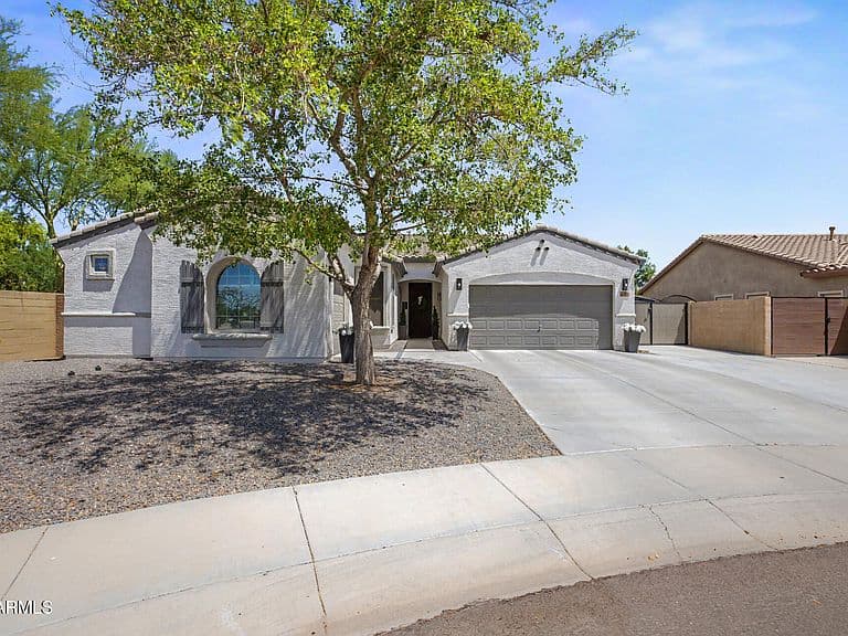 10190 W PATRICK Lane photo 3