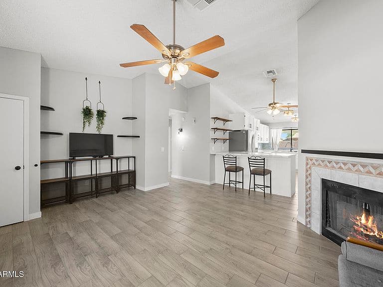 5301 W ASTER Drive photo 4