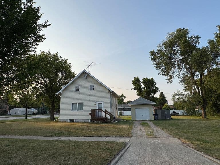 1706 4th Ave N photo 1