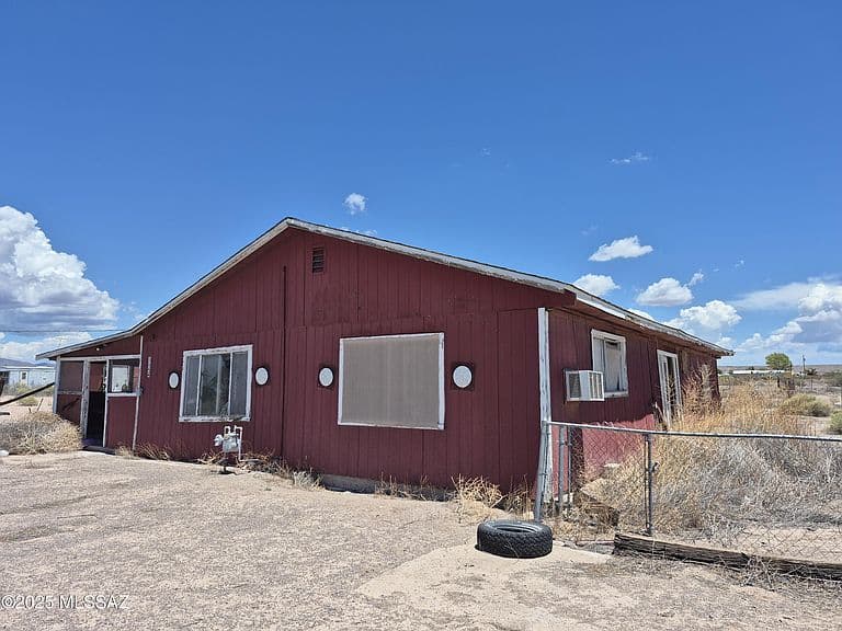 124 Cricket Way photo 1