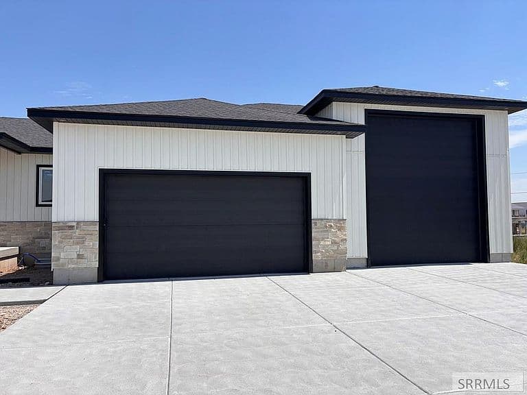 32 N Currant Ln photo 2