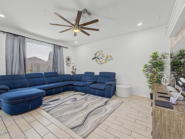 12333 W KALER Drive photo 3