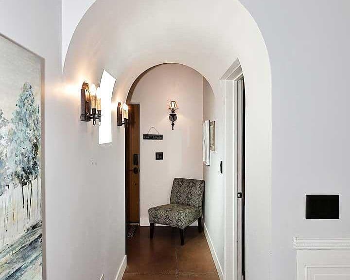 113 W WASHINGTON Avenue photo 3