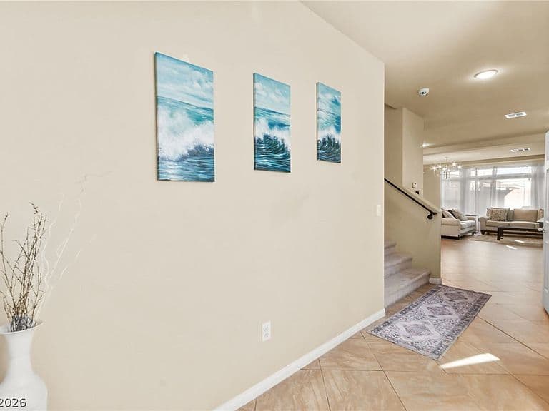 9696 Grayson Hills St photo 3